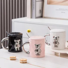 Mugs Luxury Silver Embossed Bear Ceramic Mug With Lid Spoon Personalised Tea Milk Coffee Cups Cute Drinkware Unique Gift Or Friends
