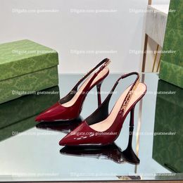 Designer Brand Dress Shoes Slingback Teli Summer Luxury Signoria Sandals Scarpe Brevegno in pelle Rossa Teli alti puntati di Toe Pompe da festa Cuci per matrimoni