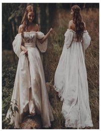 Off The Shoulder Princess Wedding Dress Sweetheart Appliqued Puff Sleeves Bride Dresses ALine Backless Boho Wedding Gown4426168