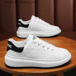 Casual Shoes Little White Shoes 2024 New Mens Genuine Leather Casual Sports Shoes Trendy Top Layer Cowhide Board Shoes Thick Sole Lightweight Mens Shoes Q240530