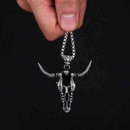 Pendant Necklaces Fashionable Direct Shipping 316L Stainless Steel Punk CowCow Head Skull Charm Pendant Necklace Suitable for Mens Hip Hop Jewelry Party Gift