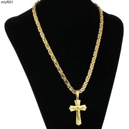 Designer Religious Jesus Yellow Gold Cross Necklace Men Color Crucifix Pendant with Chain Necklaces Male Jewelry