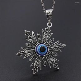 Decorative Figurines Turkish Devil's Eye Blue Eyes Necklace For Female Palm Key Snowflake Rudder Modelling Necklaces Sweater Chain Pendant