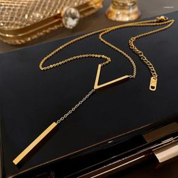 Pendant Necklaces Temperament Long Tassel Geometry Square Necklace For Women Classic V Letter Chain Of Clavicle Party Jewellery Accessories