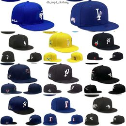 2024 Designer Ear HAP HAP At di ricamo Cappello da baseball Baseball Cappello TUTTA LOGO UNISEX NUOVO Cap ERASSE FASHITTO STREET BEARI OUTDOOR BASI SPORTICI MIX MIX Dimensioni 7-8 E36