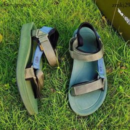 Teva x Madness Mens Limited Edition Co Фирменная летняя дизайнер Teva Sandles Sandale Outdoor Beach Shoes с Yu Wenle в том же стиле 8F4
