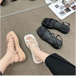2024 Sommer Sandalen Frauen Mode schmale Band Gladiator Schuhe weibliche Plattform Flats Elegante Damen Open 8f9