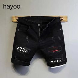 Men's Shorts Summer New Personalized Black Wash Hole Colorful Patch Denim Shorts for Mens Slim Fit Fashion Full Match Tight Pants J240531