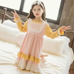 Pajamas Baby Girl Cotton Pajamas Spring Summer New Long Sleeve Nigntgown Lace Patchwork Princess Nightdress Kids Homeclothes Wz754 Y240530