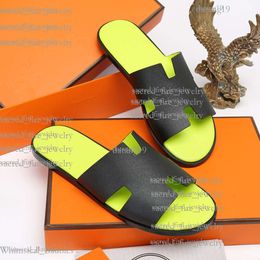H Sandal Lüks Sandal Avrupa Sandalet Tasarımcısı Sandal Nefes Alabilir Beach Marka Deri Kapalı Moda ve Eğlence Erkek Terlik Sezonu Büyük Tek Kelime Terlik AD0