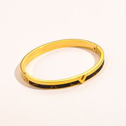 Brand Designer 18k Gold-plated 925 Silver Plated Bangle Made Of Stainless Steel Material Fashionable High-quality Bangle Boutique Gift High-end Versatile Bangle