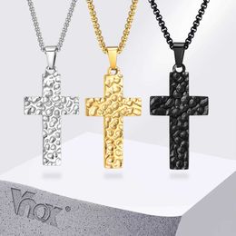 Pendant Necklaces Vnox Handmade Hammer Cross Necklace for Men Women Unisex Cross Faith Religion Pendant Stinless Steel Religious Collar Jewellery Y2405318SEJ