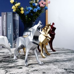 Abstract Wolf Statue Resin Geometric Animal Figurines, Nordic Home Decor Sculpture, Office Desktop, Room Interior Decoration