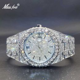 Other Watches MISSFOX Iced Silver Diamond Mens Watch Luxury Calendar Waterproof Quartz Mens Watch High Quality Big wrist Watch J240530