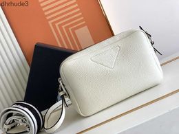 Новая популярная топ -дизайнерская модная сумка леди сумочка знаменитая повседневная сумочка быстра