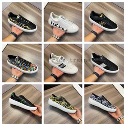 Sneakers baroche di greca barocco con seadi Scarpe casual Designer Scarpette bianche a base di sola spessa motivazione a pois pois Piattaforma multicolore rotonda 5.08 07