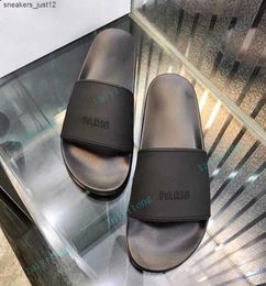 Высококачественные женские слайдные сандалии моды летние мужчины мужские тапочки.