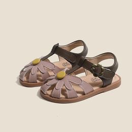 Summer Baby Girs Sandals Nonslip Soft Sole Childrens Beach Shoes Oxhide flower Little Student Kids Casual 240530