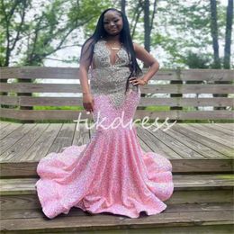 Sparkly Pink Diamond Prom Dresses For Black Women Rhinestone Mermaid Plus Size Evening Dress Sweep Train Elegant Sixteen Sequin Birthday Party Dress Robe De Mariage