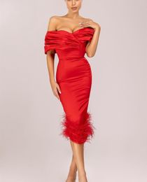 Classy Short Red Bateau Neck Evening Dresses with Feathers/Slit Sheath Satin Pleated Mini Length Zipper Back Tea Length Prom Dresses for Women