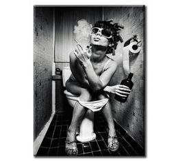 Sexy Bar Toilet Girl Print Wall Decoration High Quality Canvas Washroom Home Wall Decor Black and White Beer Body Art Posters Fram5898535