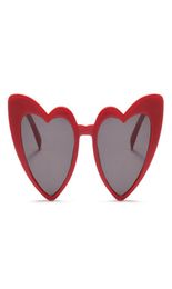 Love Heart Sunglasses for Women 2018 Fashionable Cat Eye Sunglasses Black Pink Red Heart Shape Sun Glasses for Men Uv4008251797