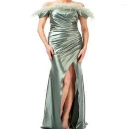 Party Dresses Selling Boat Neck Satin Sleeveless Mermaid Prom Dress Off-Shoulder With Feather High Slit Court Train Gowns For Women