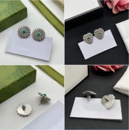 Tasarımcı Küpeler Kulak Klip Çimanın Küpe Vintage Çiçek Kalp Kristal Rhinestone Charm Damla Dangle Küpeler Kadın Düğün Tasarımcı Takı için Altın Gümüş