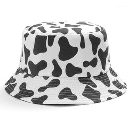 INS cute Reversible Black White Cow print Pattern Bucket Hats Men Women Summer fishing hat two Side Fisherman cap Travel Panama19476739