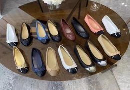 Classic Designer wedding Dress shoes 100 cowhide high quality Ballet Flats Dance shoes fashion women black Flat boat shoe sandal 8760046