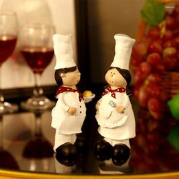Decorative Figurines European Chef Couple Doll Ornament Home Decoration Accessories For Living Room Dinning Creative Gifts Crafts Desk Decor