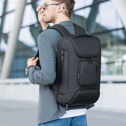 حقائب الظهر HBP Mens Backpack كبيرة السعة التجارية للأعمال الحاسوبية أكياس السفر الأمتعة في الهواء الطلق على ظهره