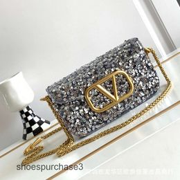 Designer Fashionable Goods Beads Square Small Shiny Bags High-end Cross Purse Womens Chain Sequins Valleens Diagonal Baguette Leather Bag R41S