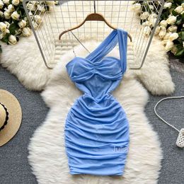 Hanging neck mesh pleated off the shoulder buttocks wrapped sexy dress womens bra design unique waist cinching spicy girl skirt trend