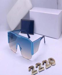 2022Flat Top Large Oversized Women Men Fashion Sunglasses Square Frame Gold Frame Brand New With Tags Sun glasses High Quality wit7459603