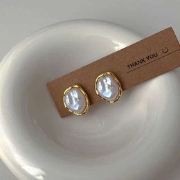 Charm Geometric Irregular Round Metal Pearl Earrings for Women 2024 Minimalist Style Personality Earrings Trendy Jewellery GiftL4531