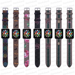 Luxurys Designer Wrist Band for Apple iWatch 3 4 5 6 7 8 Se Leather Watchband Bracelet Replacement Belt Fashion Flower Bee Snake Print Strap Stripes
