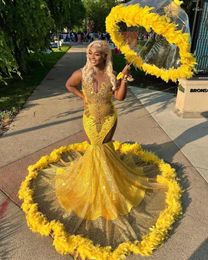 Party Dresses Yellow Gold Mermaid Prom Dress For Women Sparkly Diamond Crystal Ostrich Feather Black Girl Evening Reception Gown
