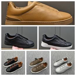 2024 Design de moda Design de couro Casual Sapatos masculinos Novo Chete de caça-cais Sapatos de viagem de condução masculinos de couro de couro de couro