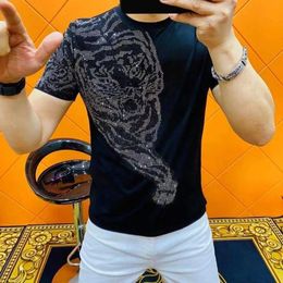 Men's T-Shirts Mens Top Tee Personalised Tiger Hot Diamond Printed T-shirt Mens 2024 Street Clothing Tee Shirt Mens Camiseta Masculina Fun T-shirt J240531