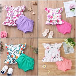 Clothing Sets Summer 2pcs Baby Girl Clothes Set Flower Print Ruffles Flying Sleeve Tops Pink Briefs Breathable Outfit 0-18M