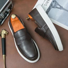 Casual Shoes Selling Men's Loafers In Europe America Soft Soles Comfortable Park Walking Genuine Leather