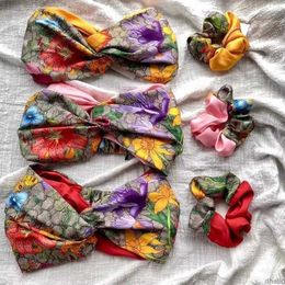 Designer de seda elástica headbands para mulheres 2024 primavera nova chegada luxo meninas flores florais borboleta faixas de cabelo cachecol acessórios para o cabelo presentes headwraps quentes