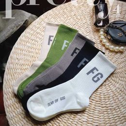 Socks Hosiery Chaopai fog multi thread sports stockings ess letter mens and womens cotton stockings high street skateboard couples solid color foundation