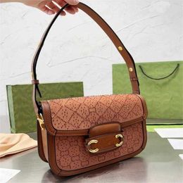 Handbag diamond Saddles bag with Strap Designer Bag Tote magnetic Metal pendant Purses Shoulder bags Womens Crossbody bags