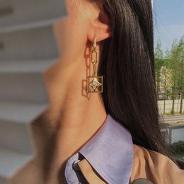 Simple French Retro Fritillary Chain Earrings Online Celebrity Elegant Personality Exaggerated Long Earrings