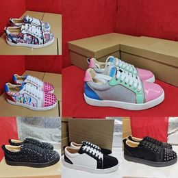 Designer red-soled casual shoes and sneakers Luxurys designer high-top and low-top studded studs fashion suede black and silver men's and women's shoes.