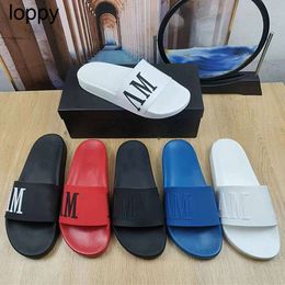 New 24ss Luxury Women Men Slides Shoes Slippers Summer Leather Sandals Beach Slide Designer Flat Pattern Print Flip Flops Sneakers Slippers