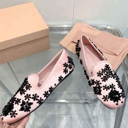 New Satin Mules Embellished Flats Designer Loafers Women Sandals Sheepskin Mule Crystals Rubber Shoes With Box 550