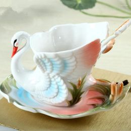 Cups Saucers White Swan Teacup With Saucer Spoon Set 3D Ceramics Flower Tea Cup Thermal Breakfast Coffee Mugs Christmas Brithaday Gift